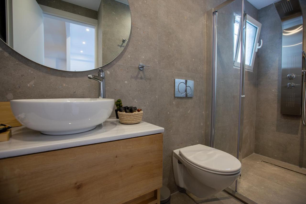 Mandevilia Suites เอเธนส์ ภายนอก รูปภาพ