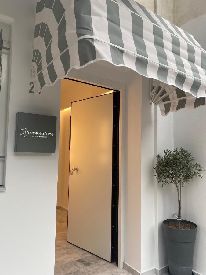 Mandevilia Suites เอเธนส์ ภายนอก รูปภาพ